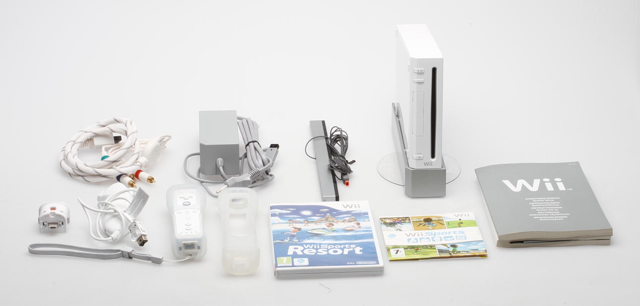 SPELKONSOL, 4 delar, Nintendo Wii.