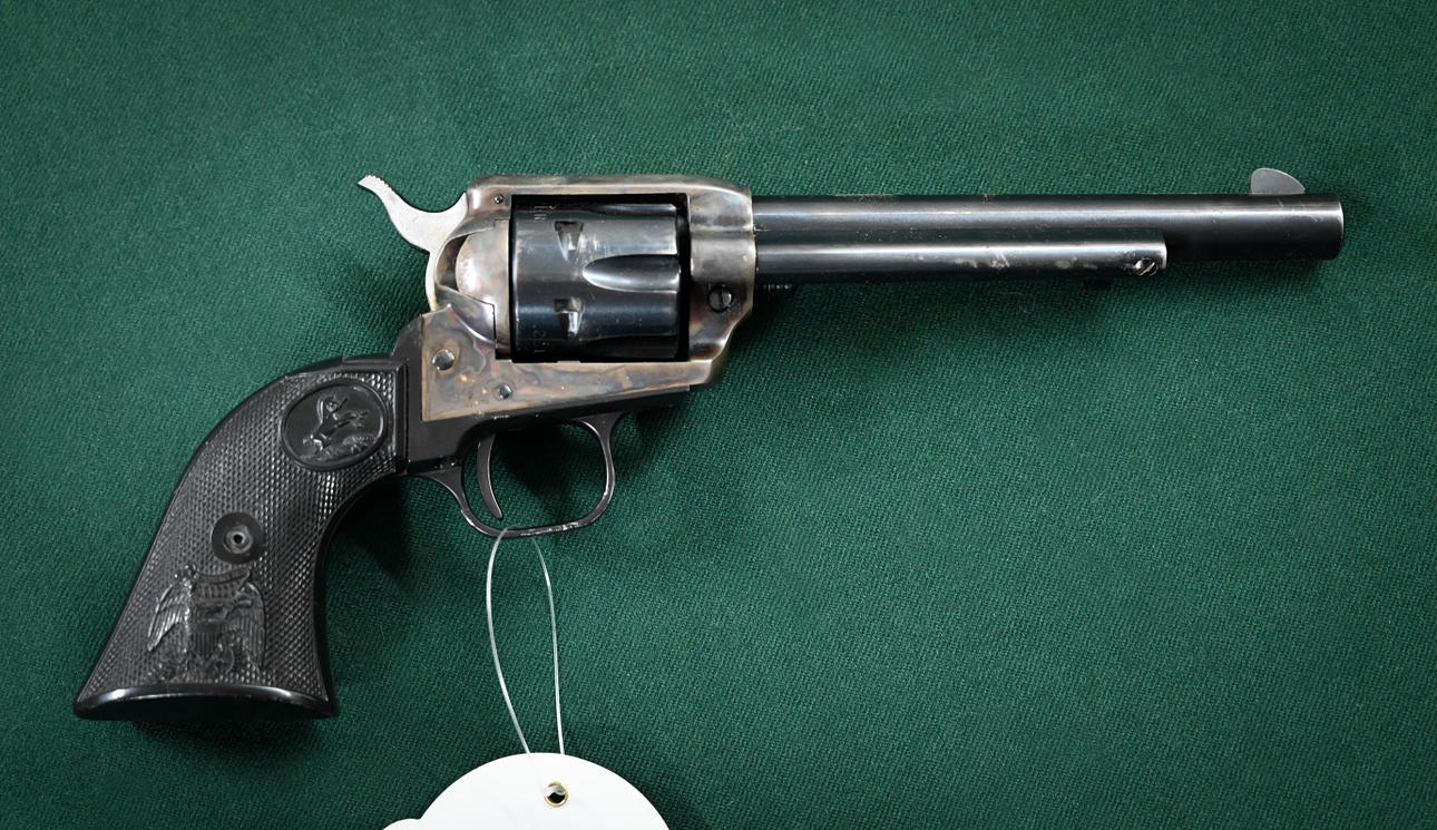 COLT. Peacemaker cal .22LR.