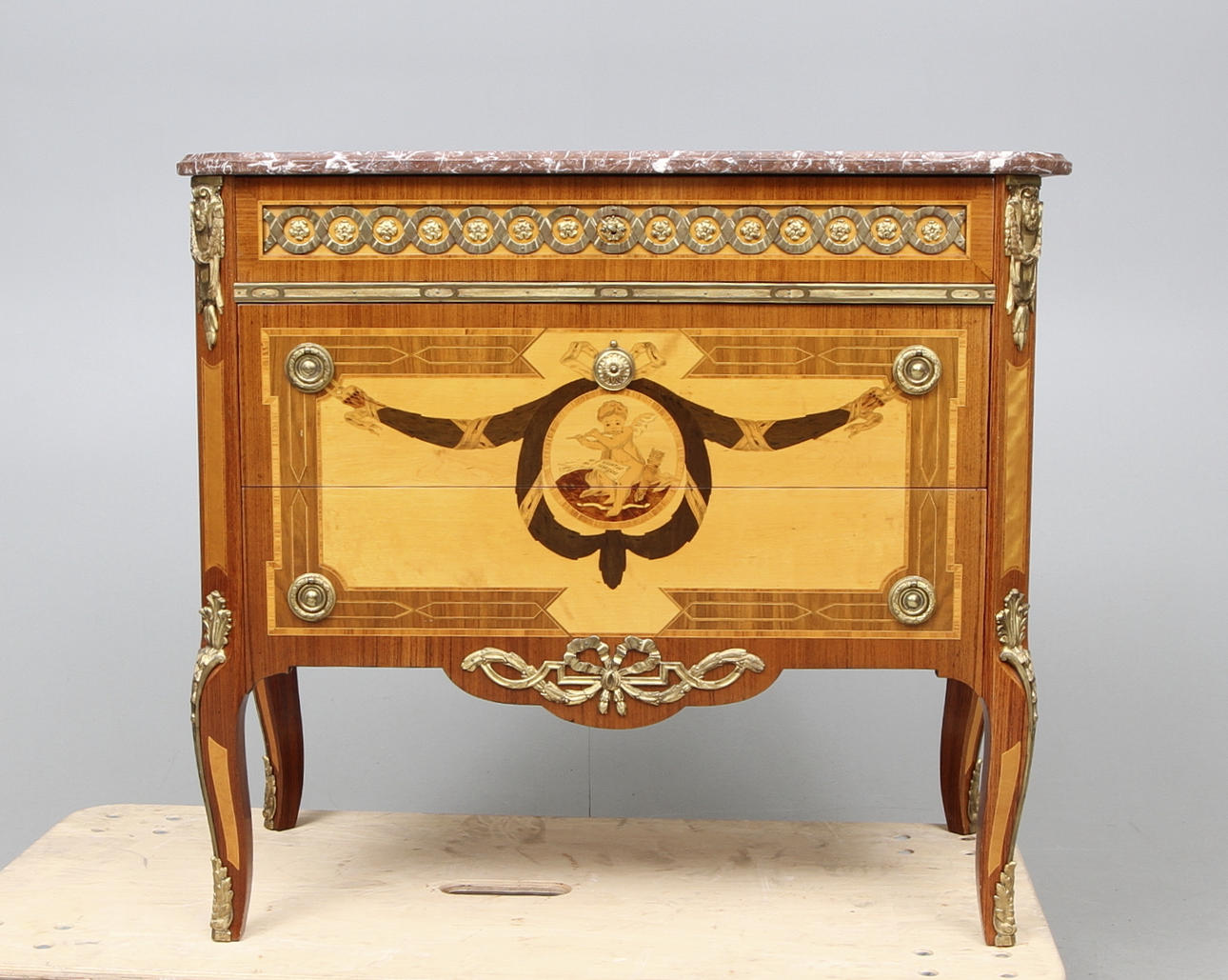 BYRÅ, sk Hauptstil, 1900-tal.