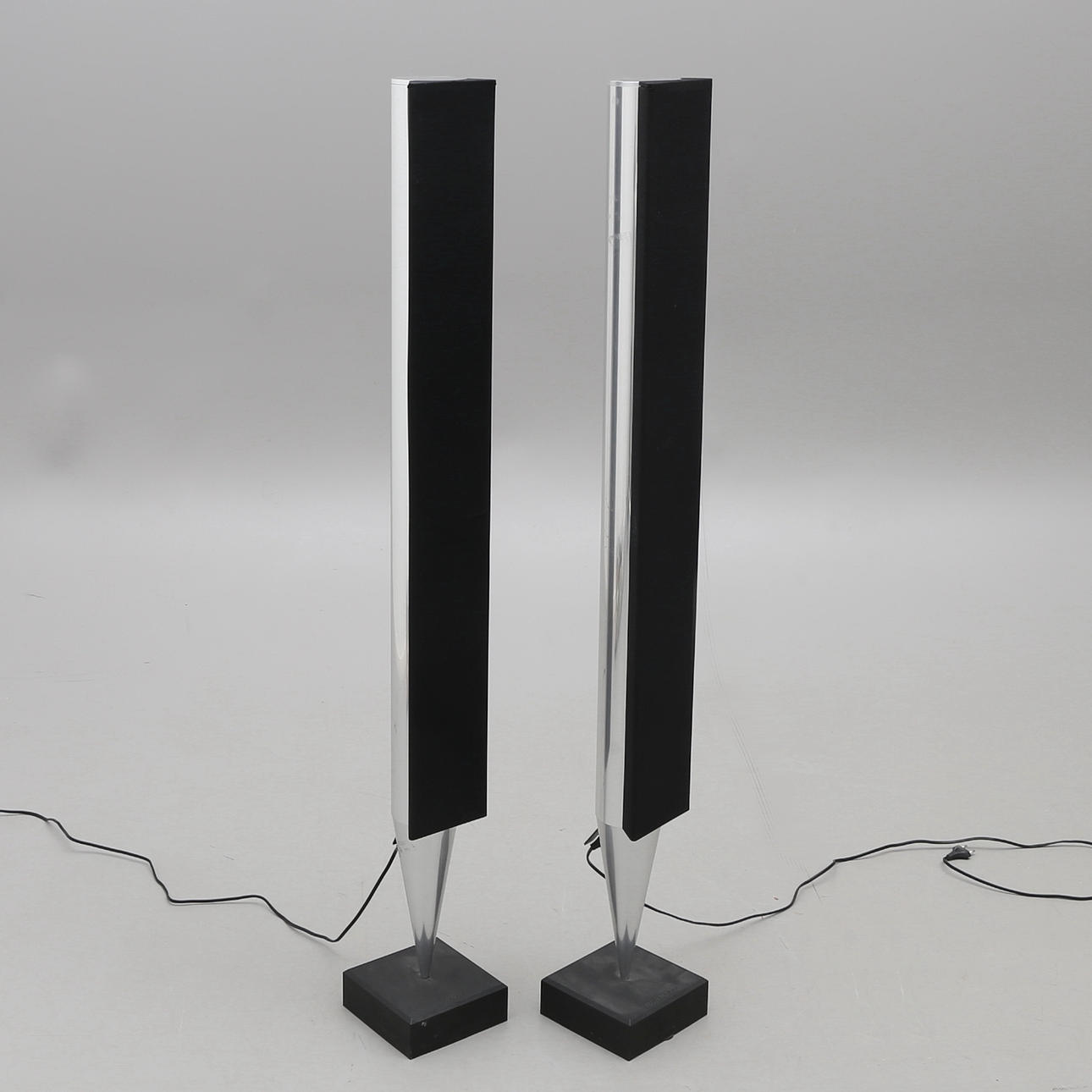 スピーカー・ウーファー Bang&Olufsen Beosound9000 / Beolab8000 q267148450.3-575x431.gif