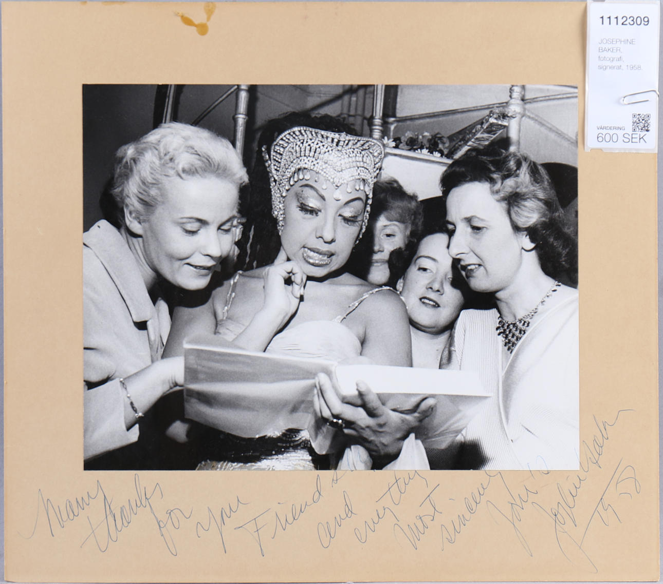 JOSEPHINE BAKER, photograph, signed, 1958.