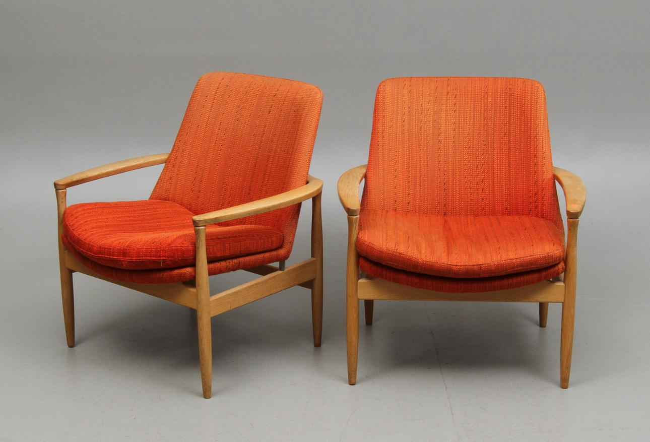 FÅTÖLJER, ett par, 1960/70-tal.