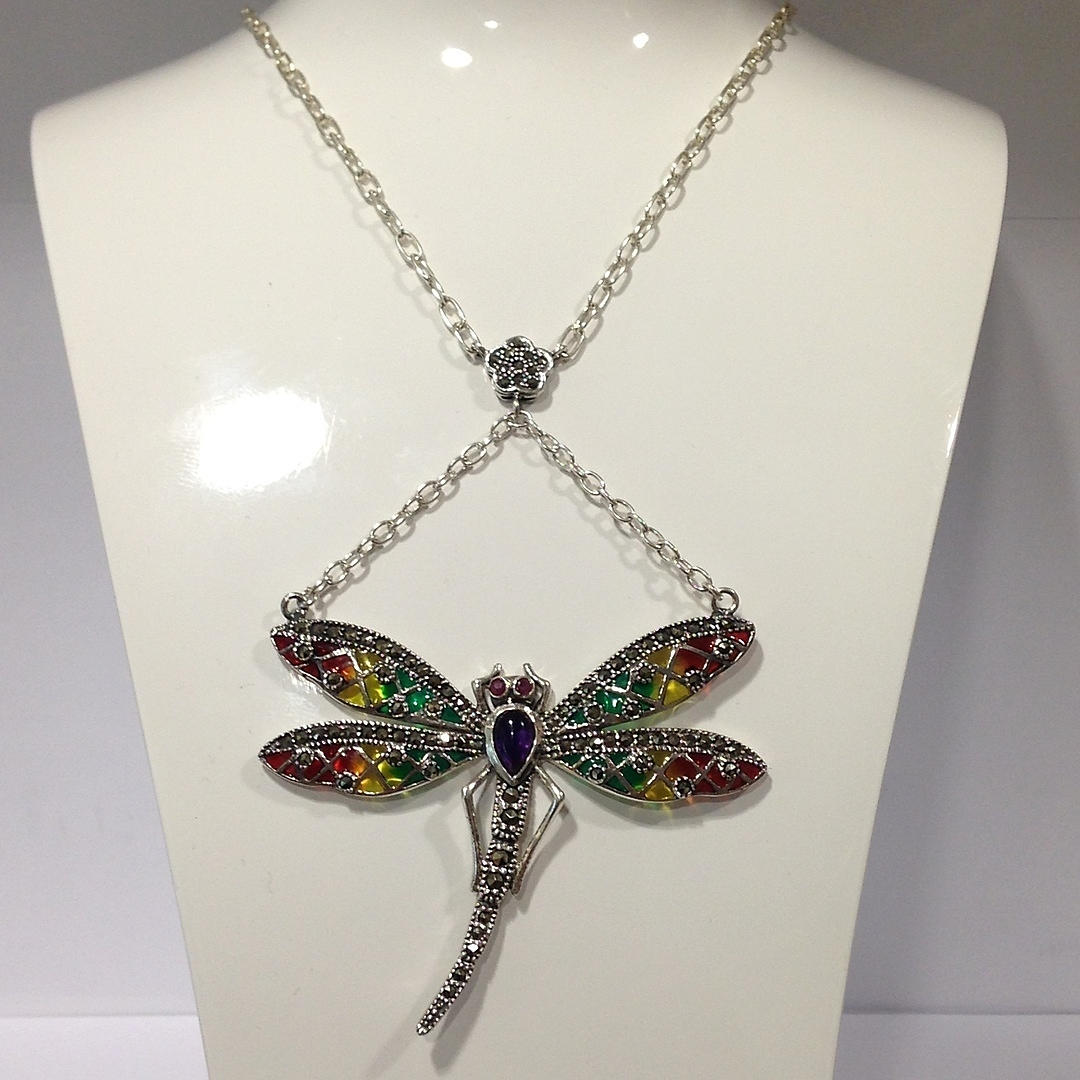 COLLAR LIBÉLULA CON AMATISTA.