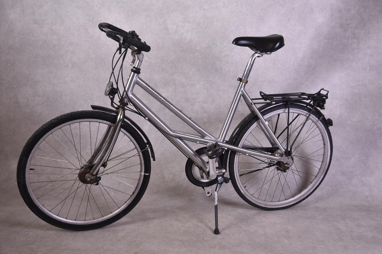 BICICLETA, Mercedes-Benz.