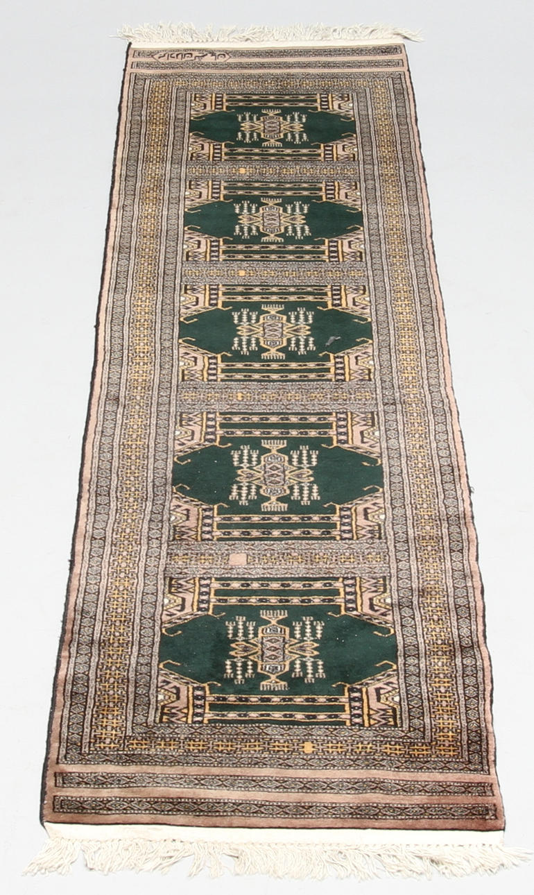 GALLERIMATTA, Pakistan, ca 211 x 62 cm.