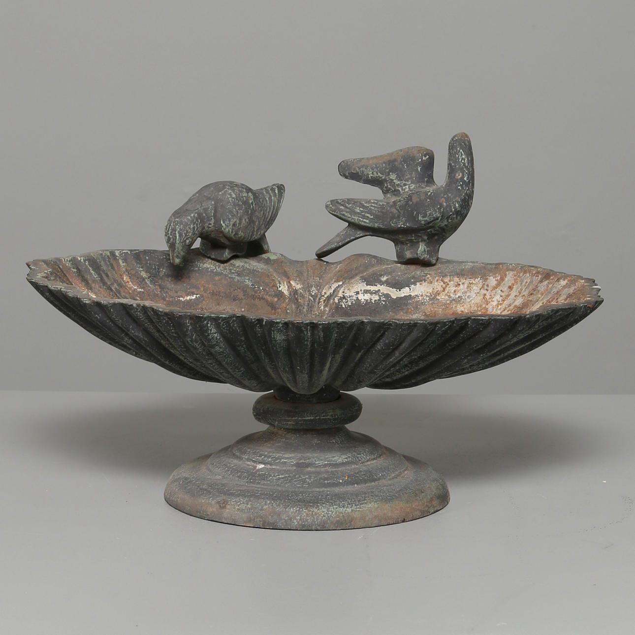 FÅGELBAD, gjutjärn, 1900-tal.