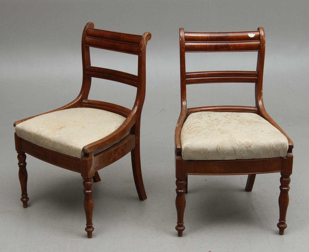 KARMSTOLAR 1 par, senempire, 1800-tal.