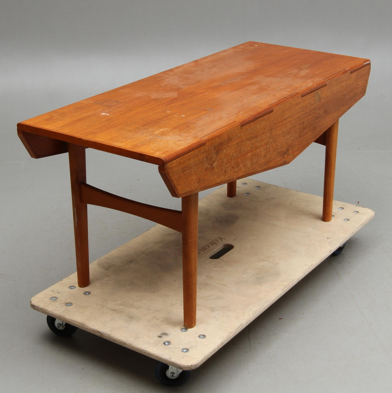 SOFFBORD med klaffar, teak, 1900-tal.