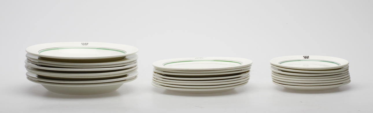 TALLRIKAR, porslin, 8 + 8 + 8 delar, Gustavsberg, SAAB märkta.