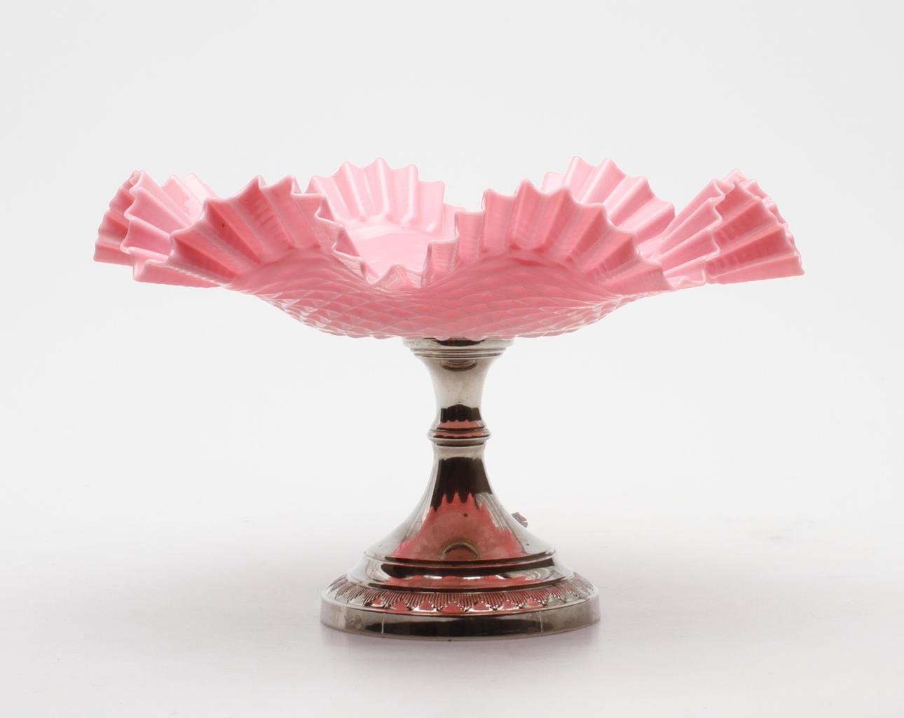 SKÅL PÅ FOT, nickel och glas, 1900-talets början.