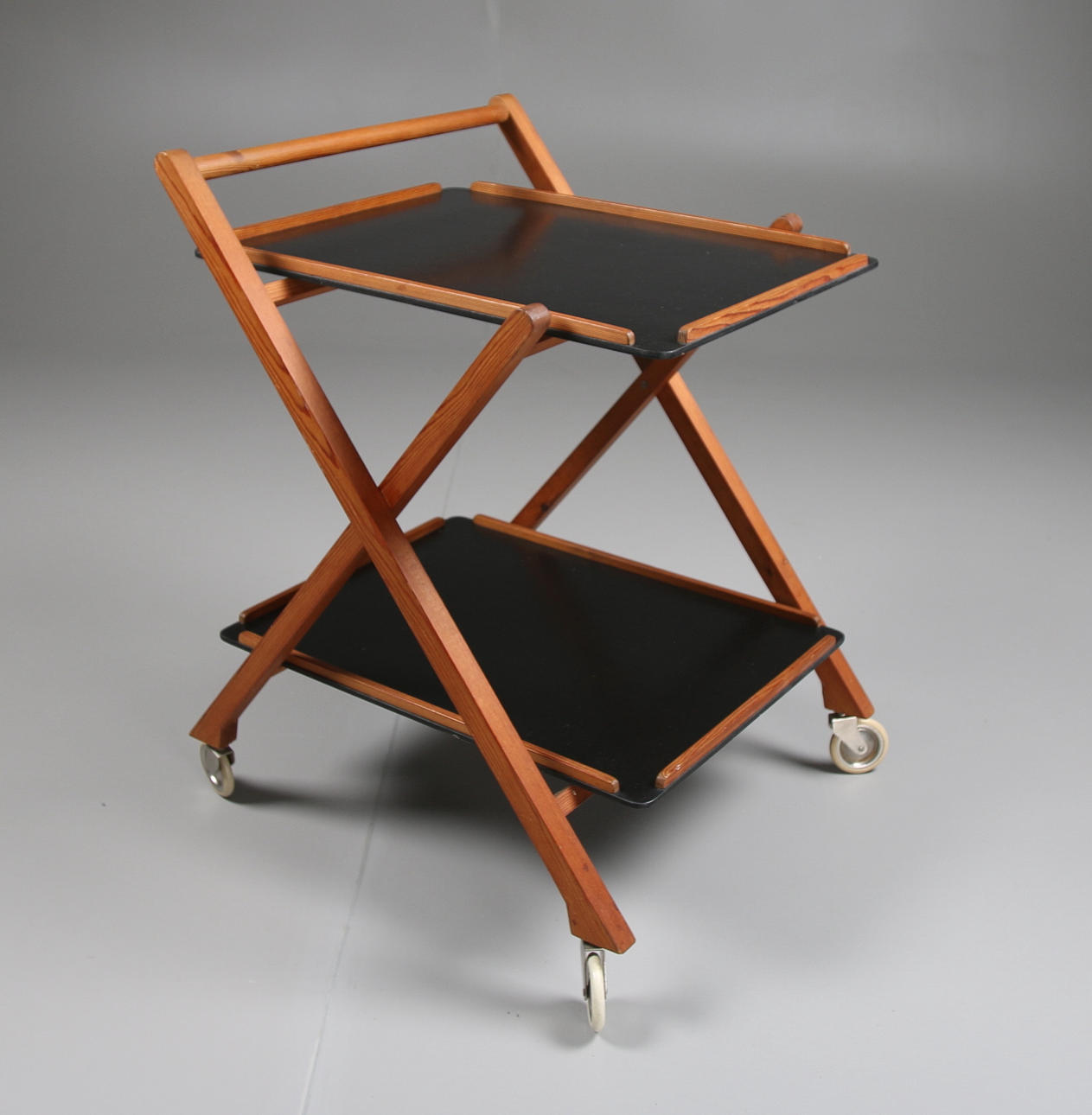 SERVERINGSVAGN, Troligen Troeds, "Swing" 1900-talets mitt.