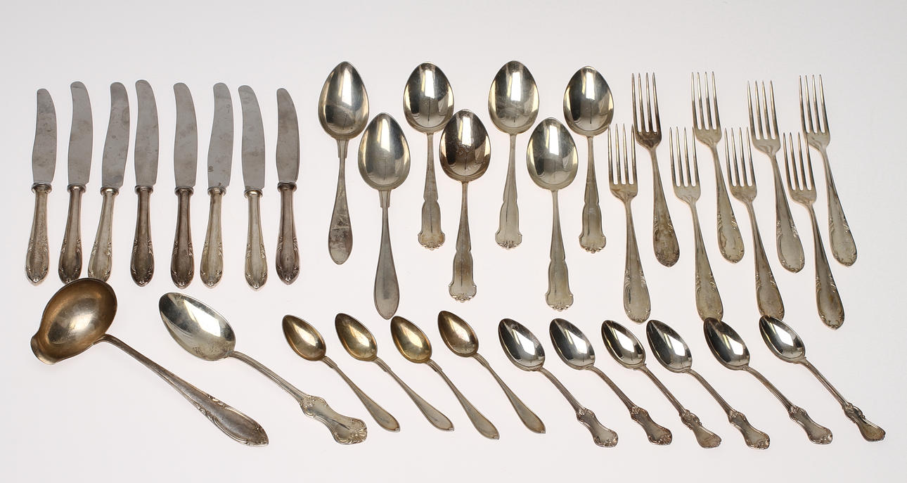 BESTICK, silver, 35 delar. Tot vikt 1395g.