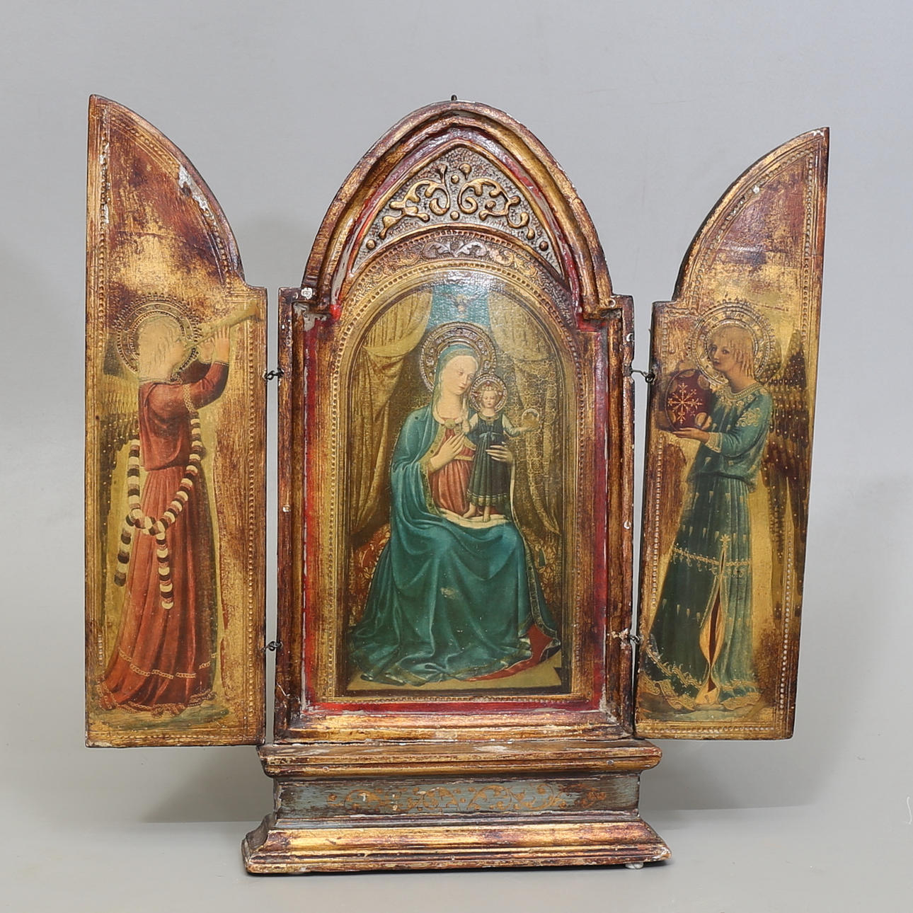 ALTAR CABINET, 1900s.