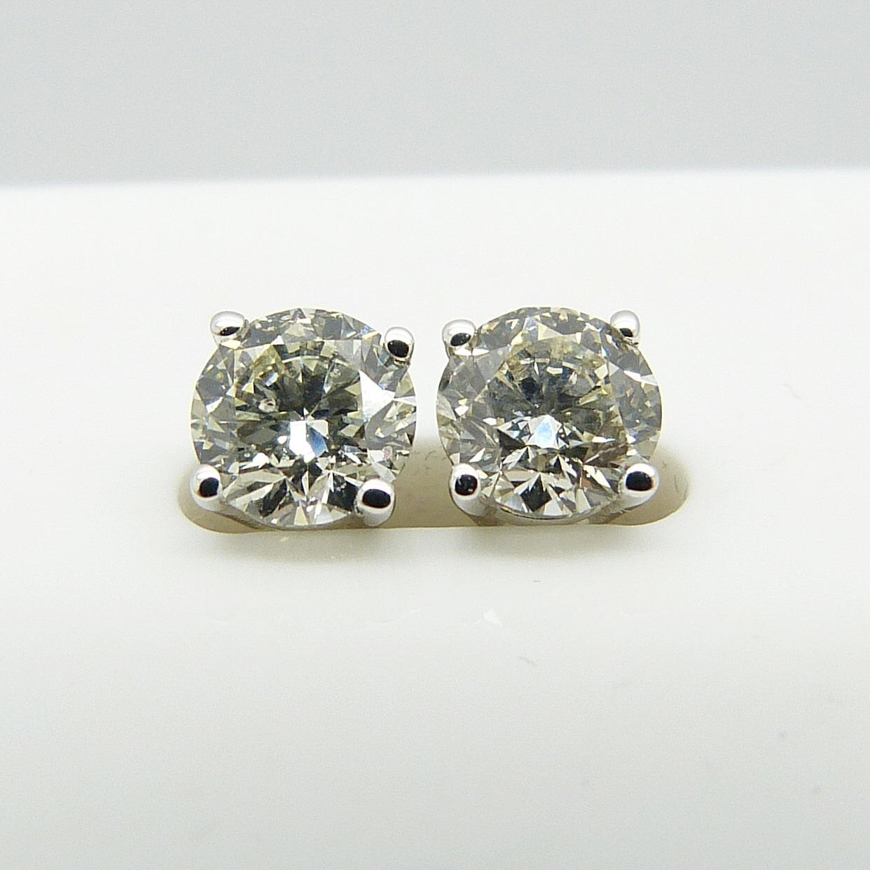 DIAMANT -OHRSTECKER, 1,08 KARAT.