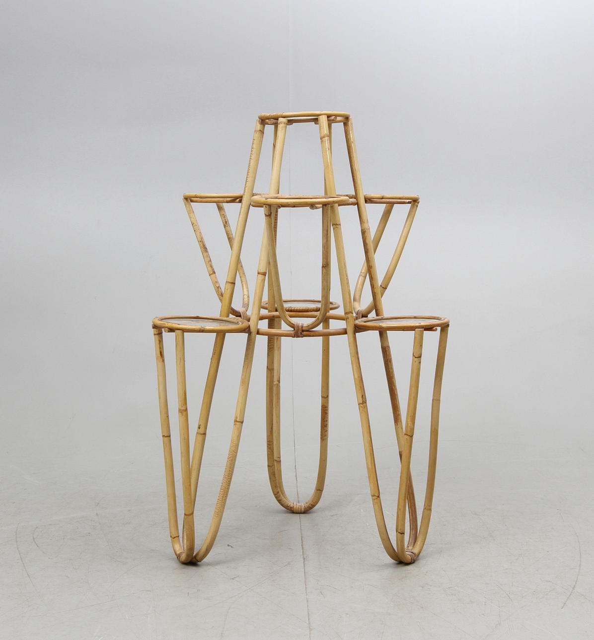 Piedestal rotting 1940-tal.