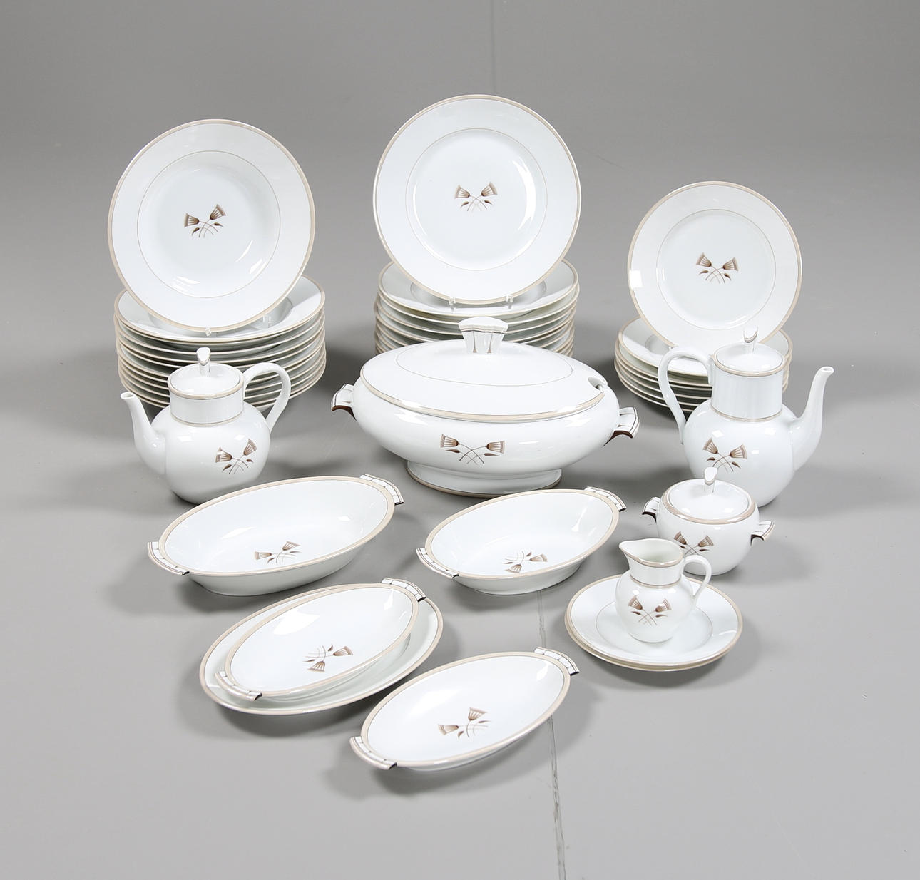 SERVIS, 42 delar, Porslin Lidköping, "Lotus" Märt ALP.