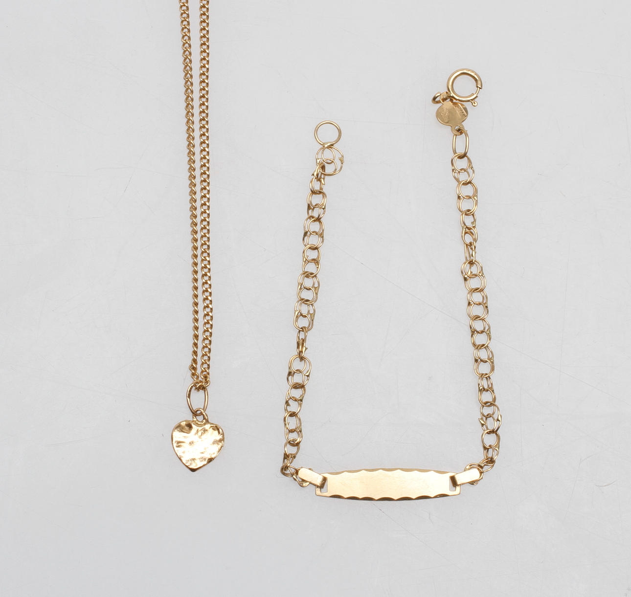 HALSKEDJA, HÄNGE SAMT ARBAND, 18k guld, vikt ca 4,8 gr.