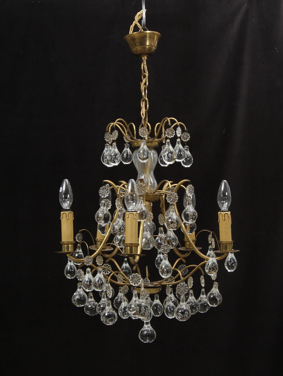 Ljuskrona med glaskläppar, 1900-talets mitt.