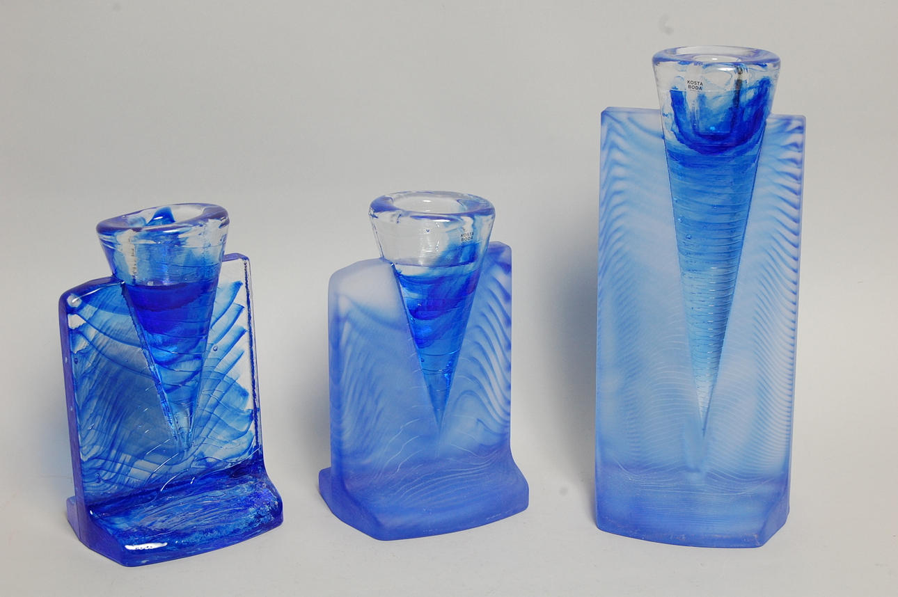 BERTIL VALLIEN. ljusstakar, 3 delar, Kosta Boda.