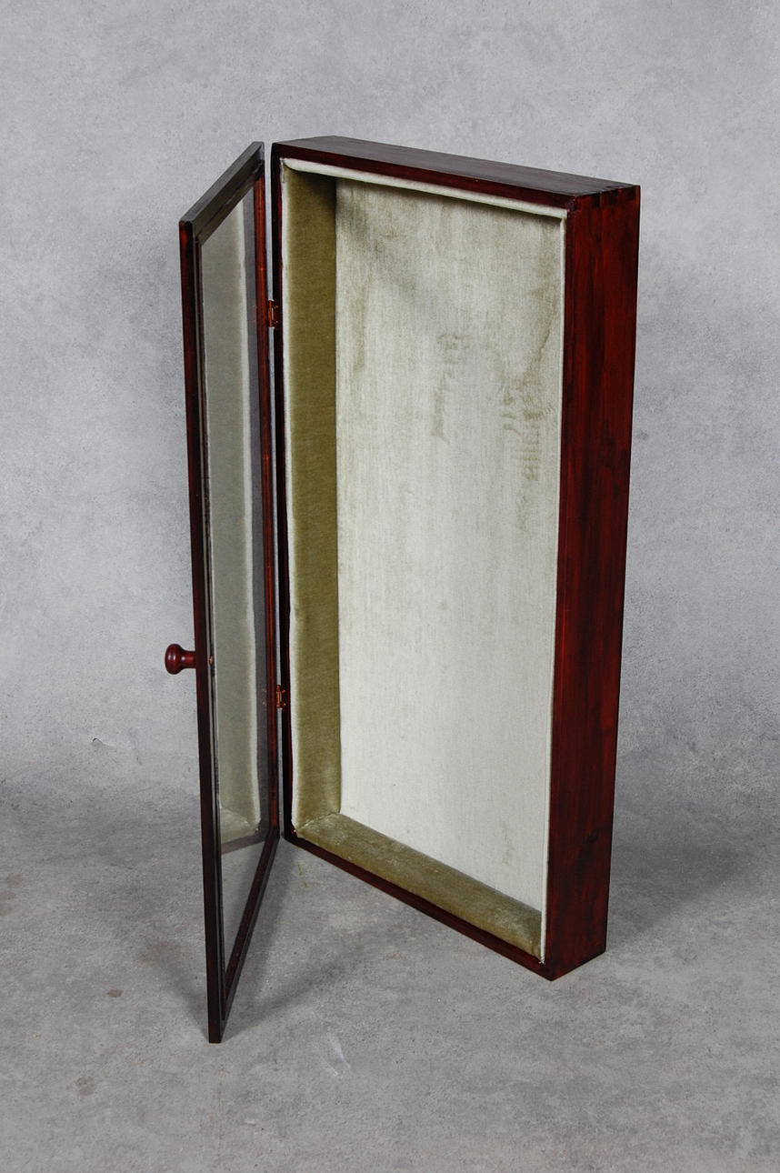 MONTERSKÅP, 1900-tal.