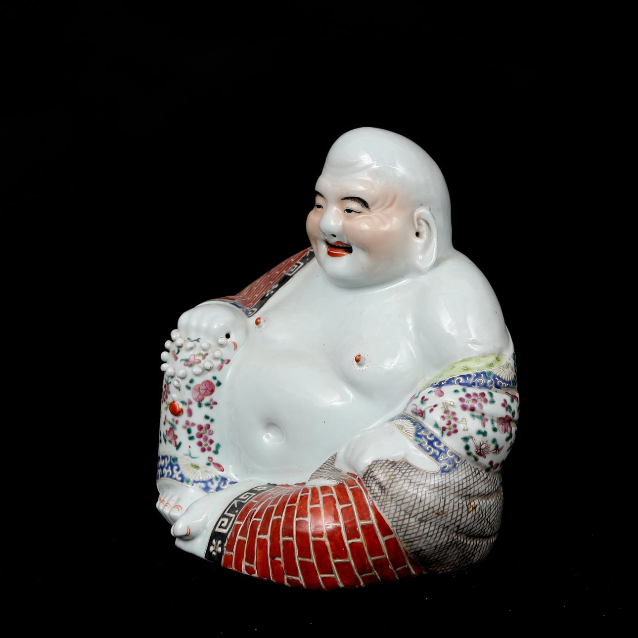 BUDDHA FIGUR, porcelæn, Kina, 20. århundrede.