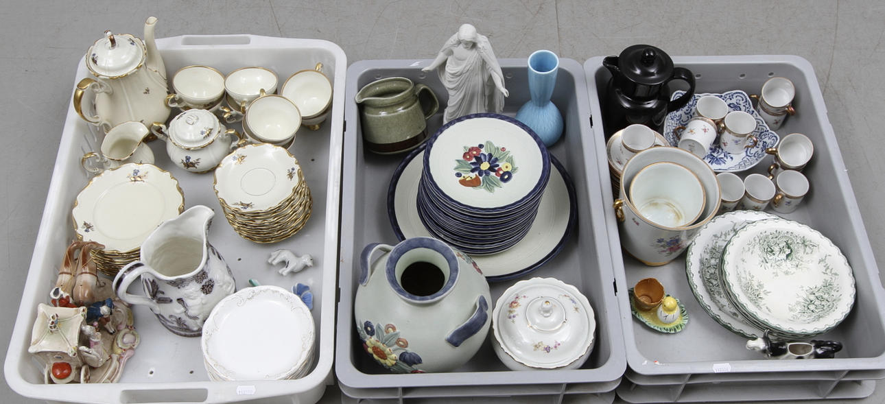 KERAMIKFÖREMÅL, bl.a. Rörstrand, Hackefors, Gefle.