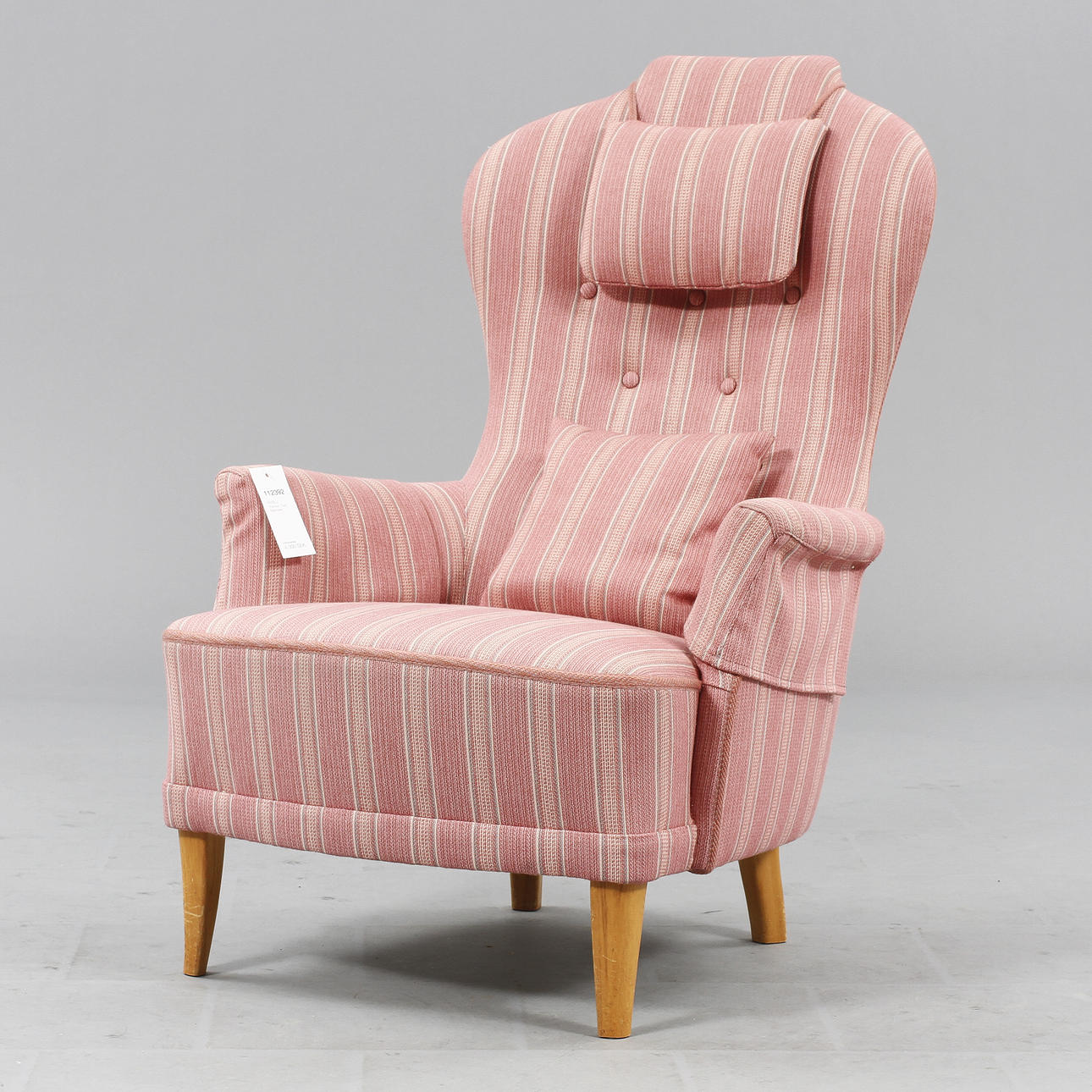 FÅTÖLJ, "Farmor". Carl Malmsten.