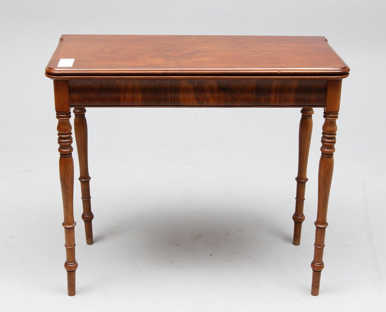 SPELBORD, Nyrenässans, 1800-talets slut, mahogny och valnöt.