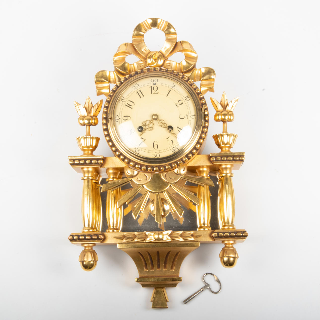 VÄGGPENDYL, Westerstrand, förgylld, gustaviasnk stil.