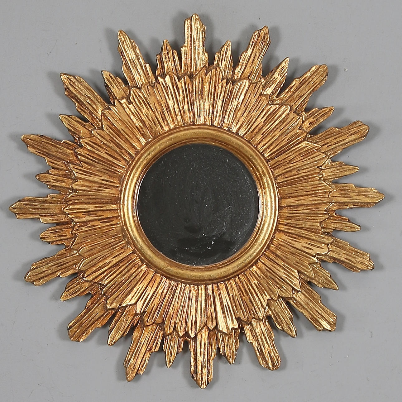 SOLSPEGEL, bronserat trä, 19/2000-tal.