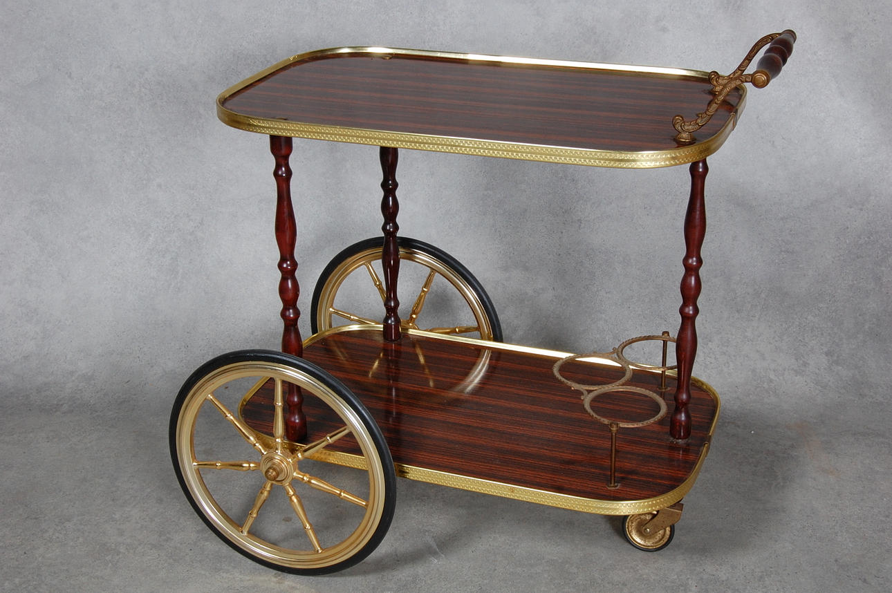 SERVERINGSSVAGN, 1900-tal.