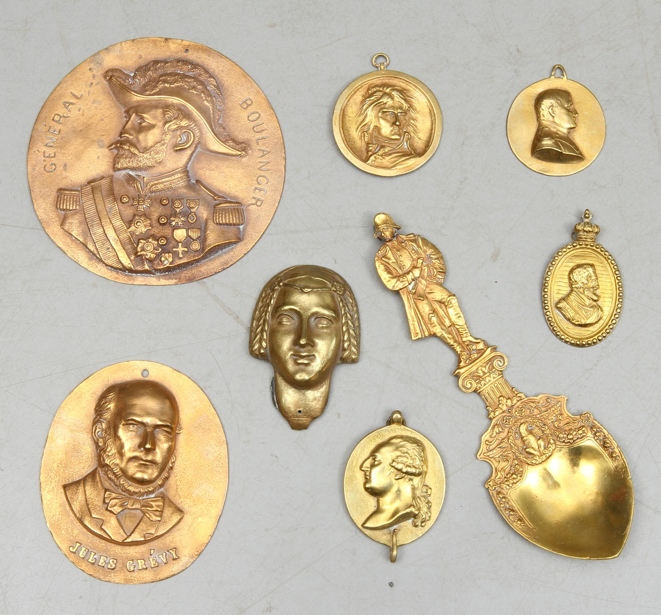 PARTI DIVERSE, bla. porträttmedaljonger, 18/1900-tal.