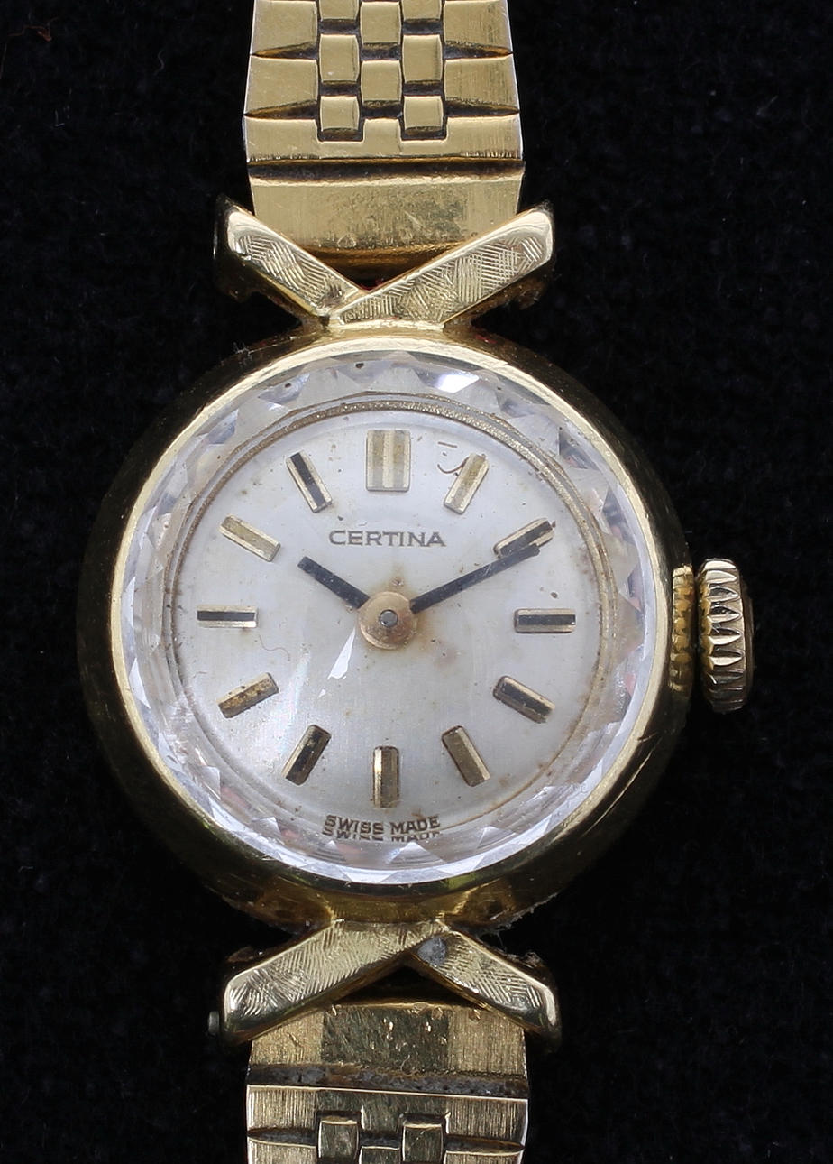 DAMARMBANDSUR, Certina, boett i 18 k guld.