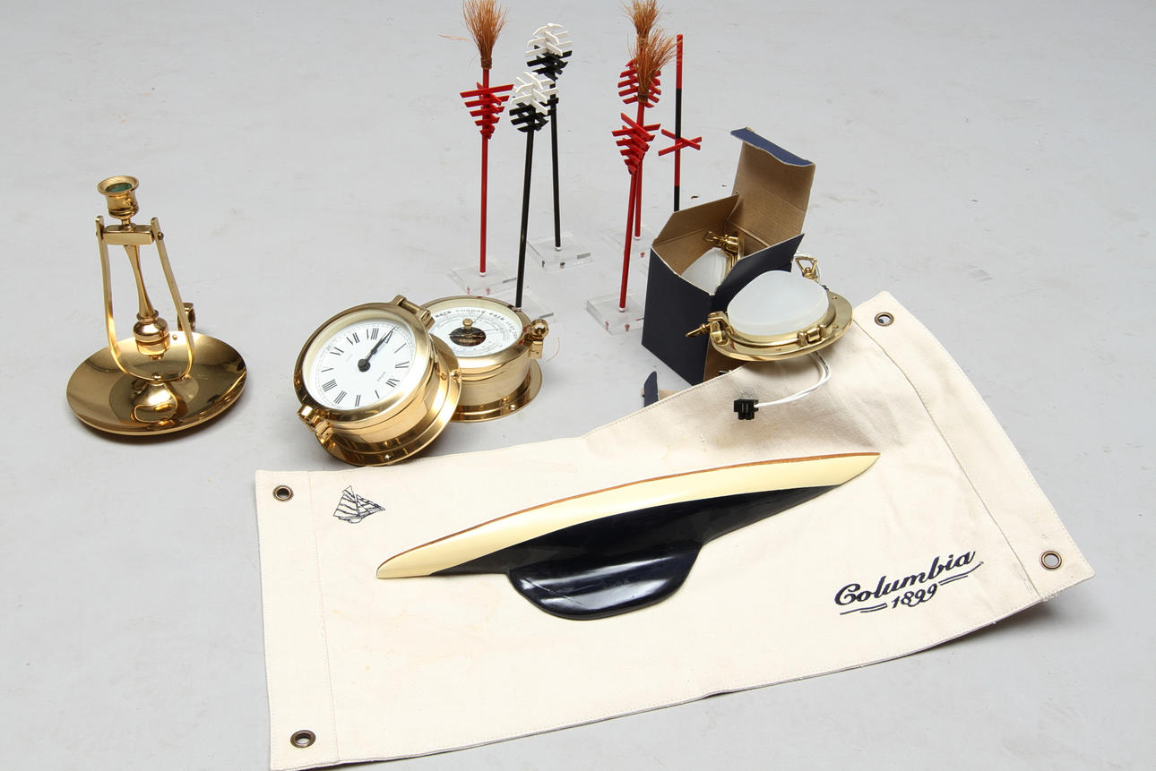 DIVERSE NAUTISKA DEKORELEMENT.