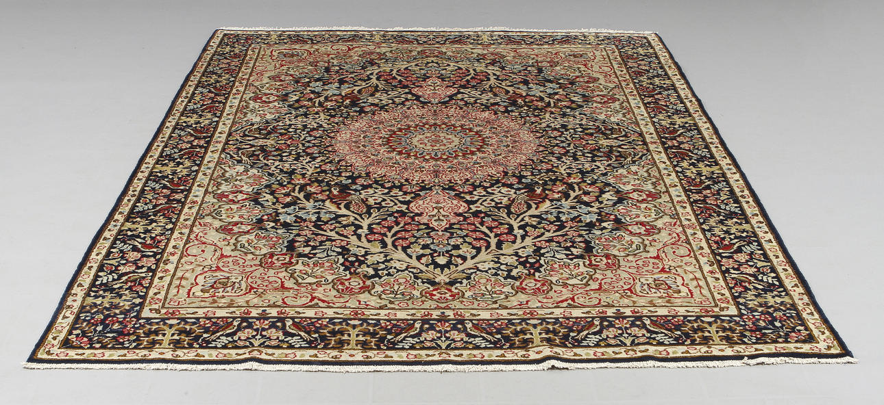 ORIENTALISK MATTA, Kirman, 348 x 245 cm.