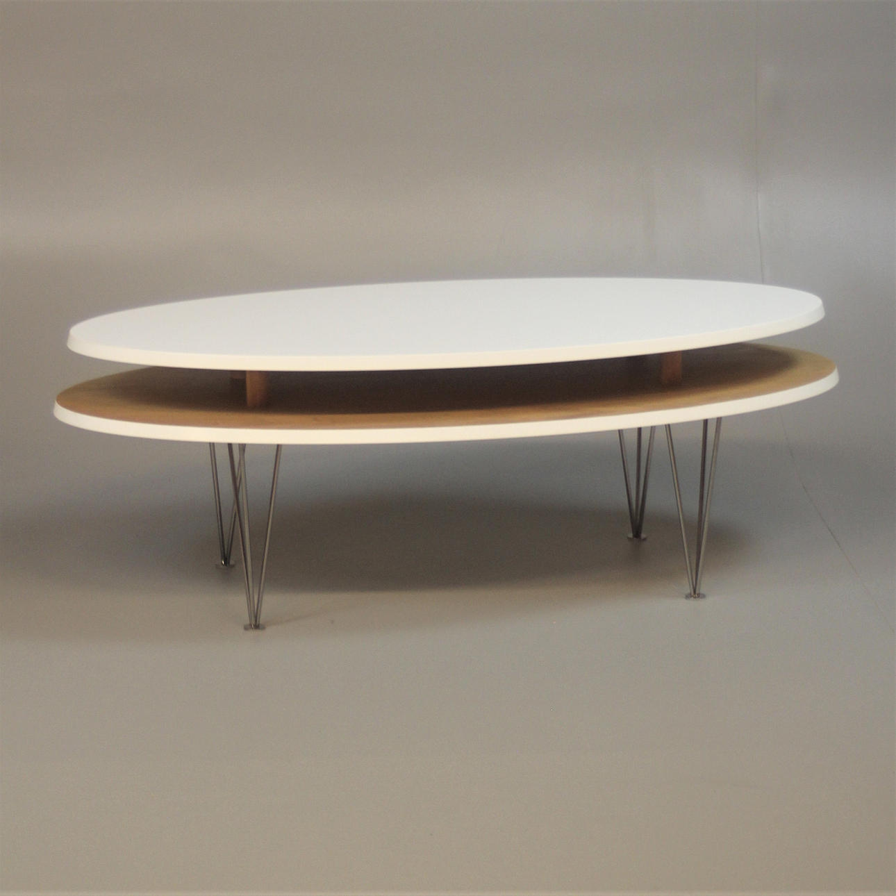COFFEE TABLE white lacquered MDF/ oak veneer.