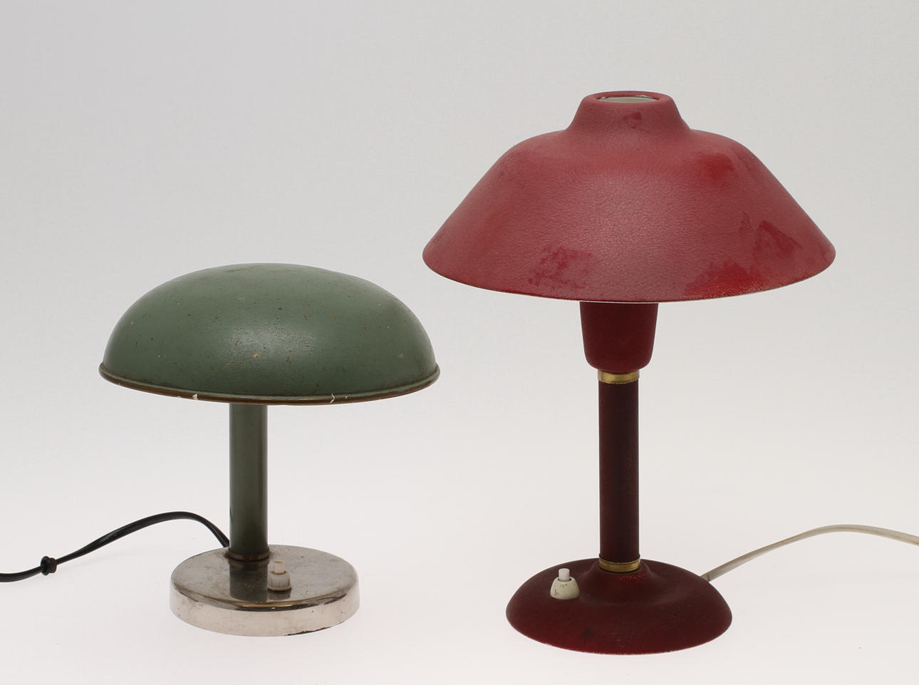 BORDSLAMPOR, 2 st, 1900-talets första hälft.