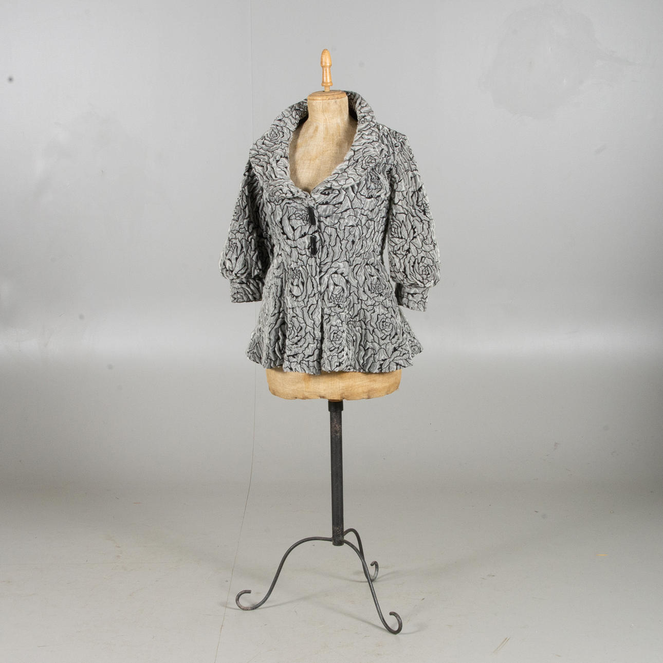 PARTY JACKET, Joseph Ribkoff.