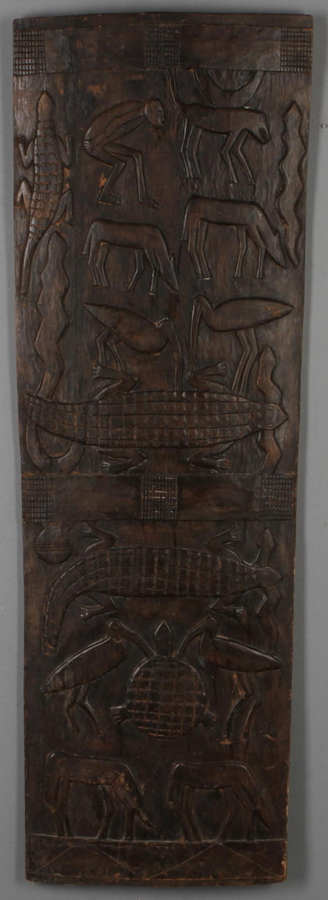 DÖRR, trä, skuren dekor, Afrika.