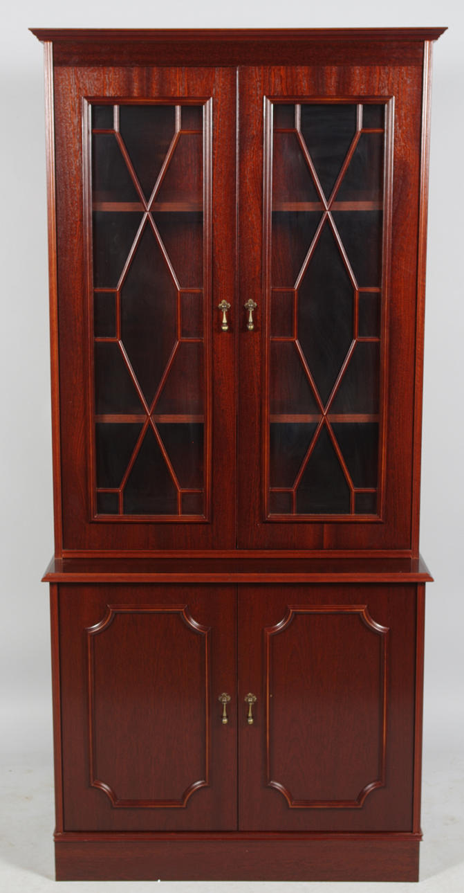 SKÄNK MED VITRINÖVERDEL, mahogny, engelsk stil.