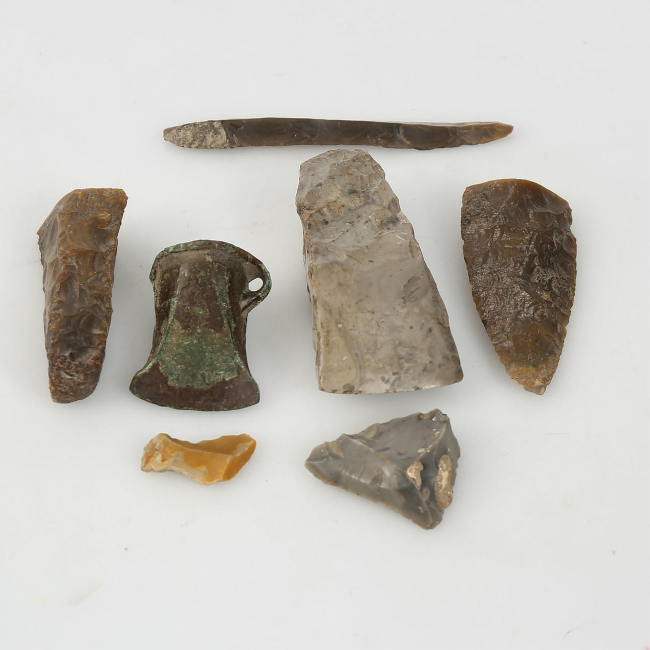 STEINZEITWERKZEUG, Stein, 6-teilig.