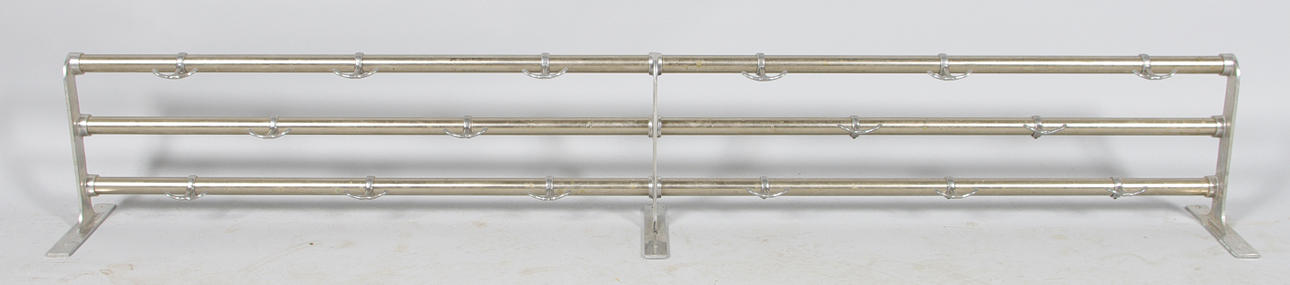 HATTHYLLA, lättmetall.