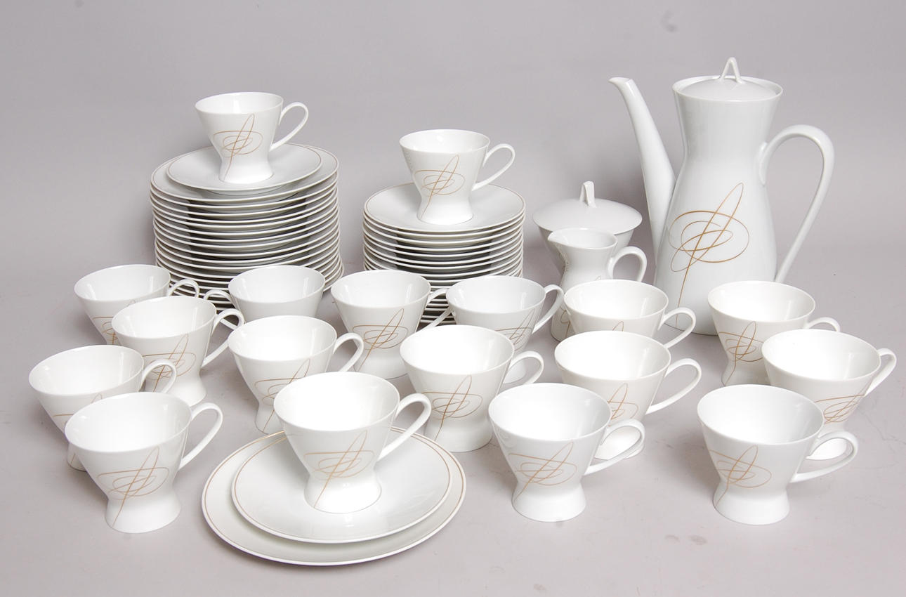 KAFFESERVIS, 54 delar, " Form 2000 " designades 1954 av,Raymond Loewy, för Rosenthal.