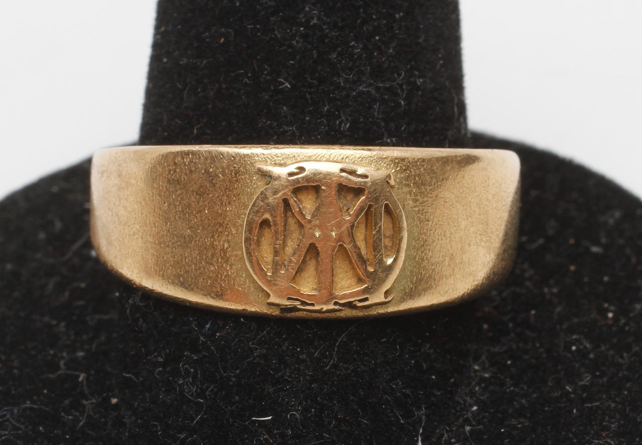 RING, 18k guld, vikt ca 6,2 gr.