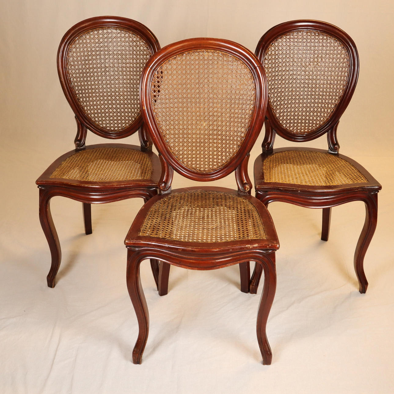 3 LOUIS PHILIPPE STÜHLE.