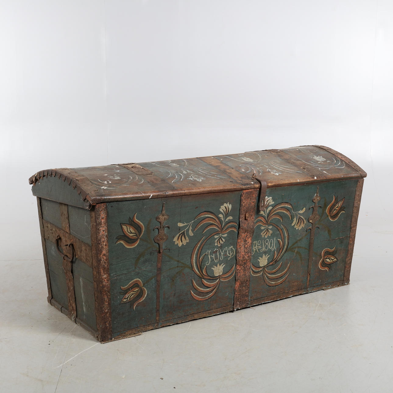 COFFIN, original painted.