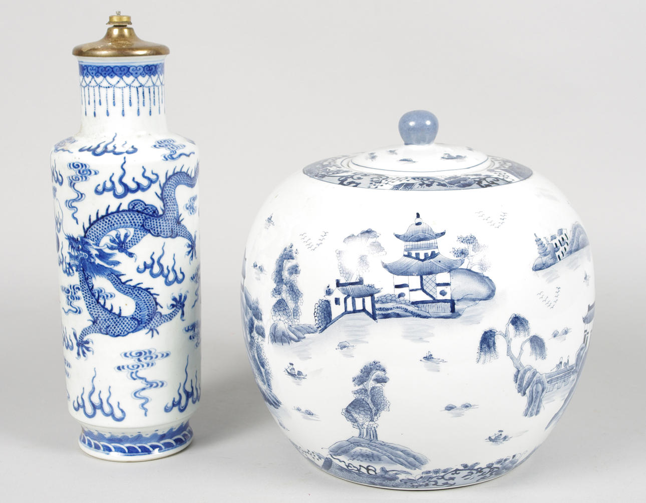 LOCKURNA SAMT LAMPFOT, Kina, 1900-tal.