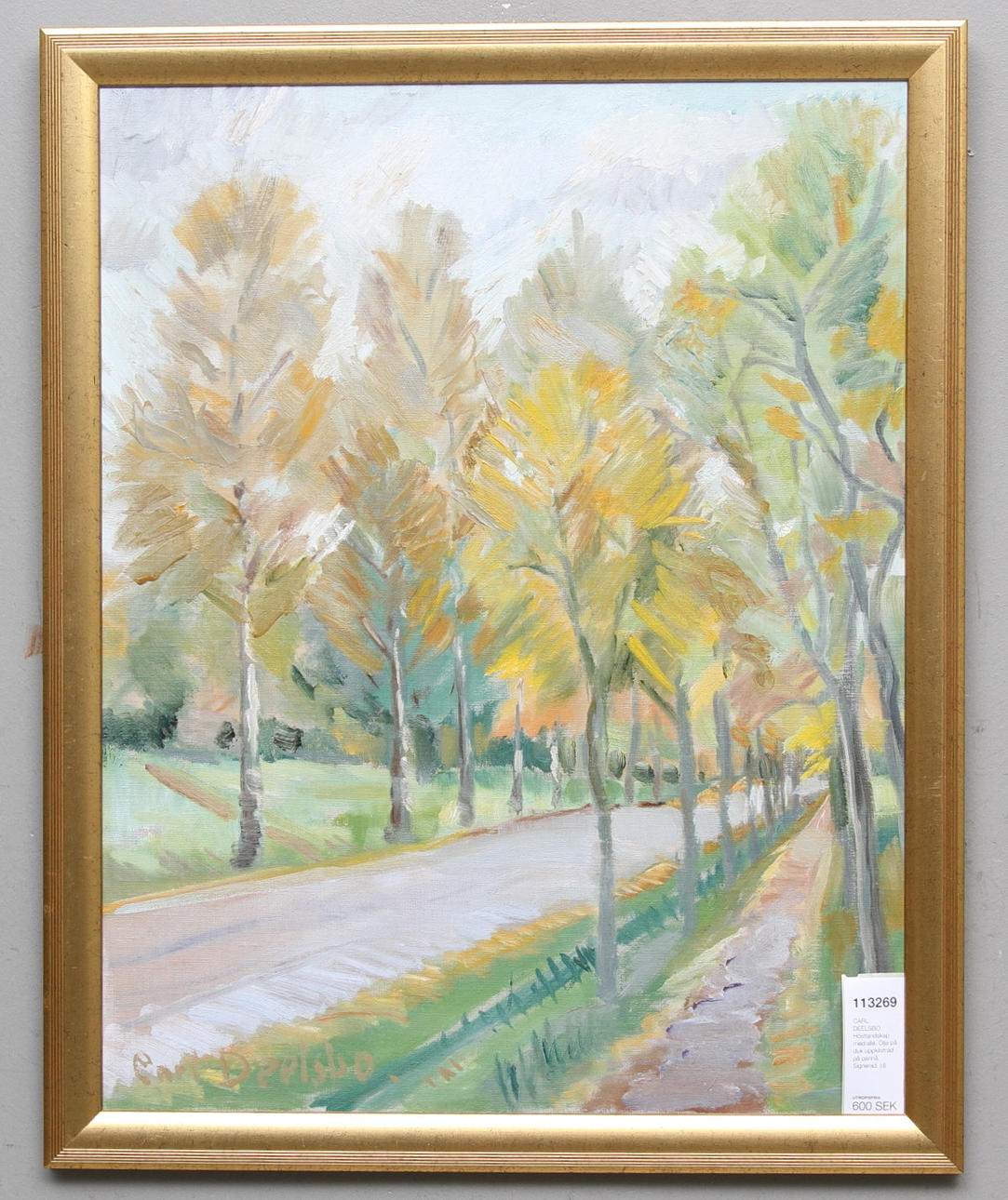 CARL DEELSBO. Höstlandskap med allé. Olja på duk uppklistrad på pannå. Signerad.