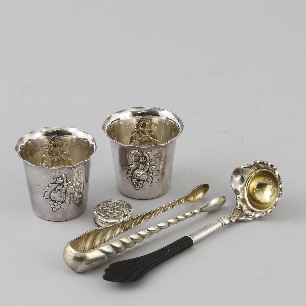 PARTI SILVER, 4 delar. Vikt 100 gram.