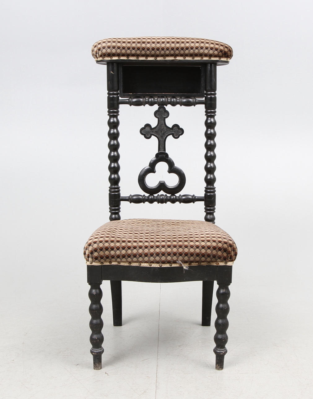 BÖNESTOL, 1800-tal.